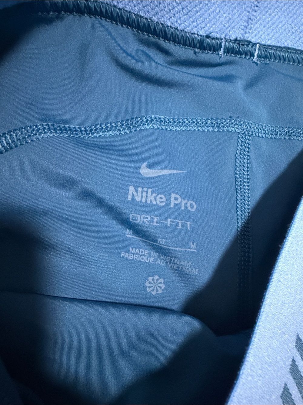 Nike Pro Shorts - Picture 3 of 5